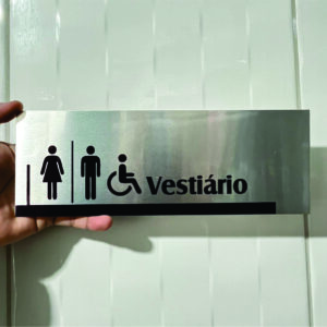 PLACA DE ALUMÍNIO PARA ORGANIZAÇÃO DE AMBIENTES PERSONALIZADA